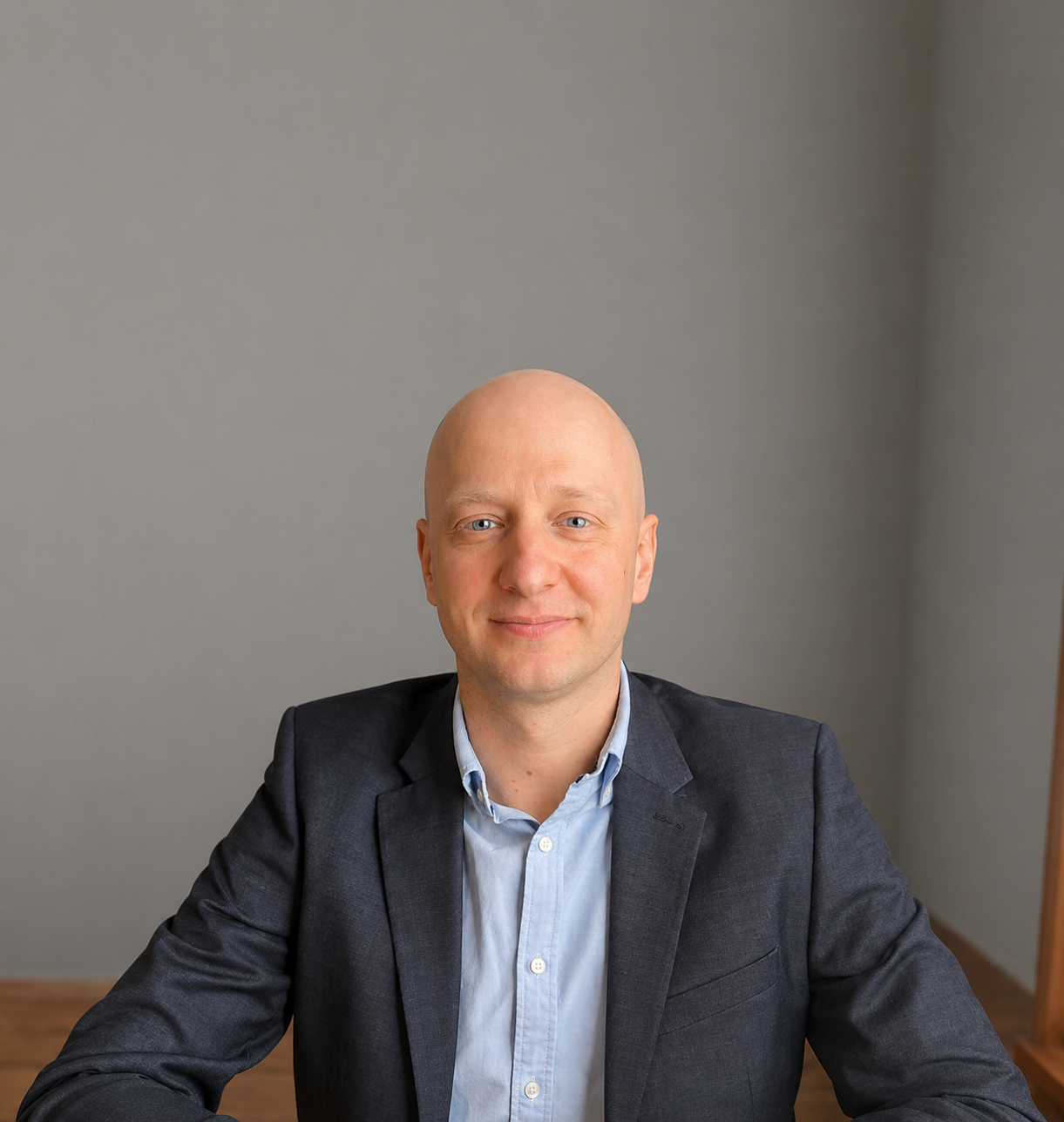 Tony Mikov, Eng.